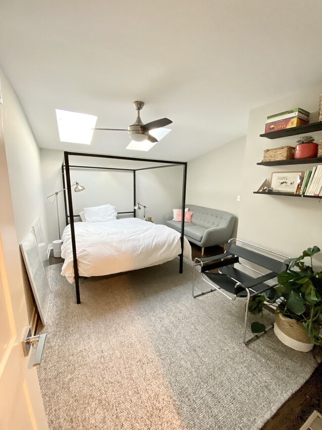 Photo - 1854 W 18th St Unit 3F