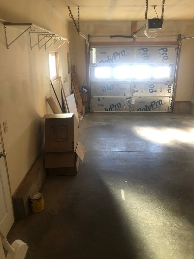 1125 E Person St