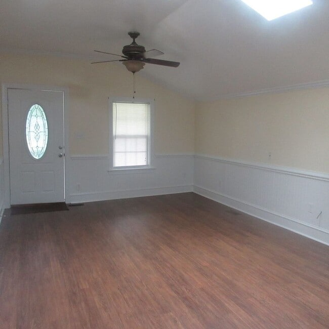 Photo - 2211 Blue Creek Rd