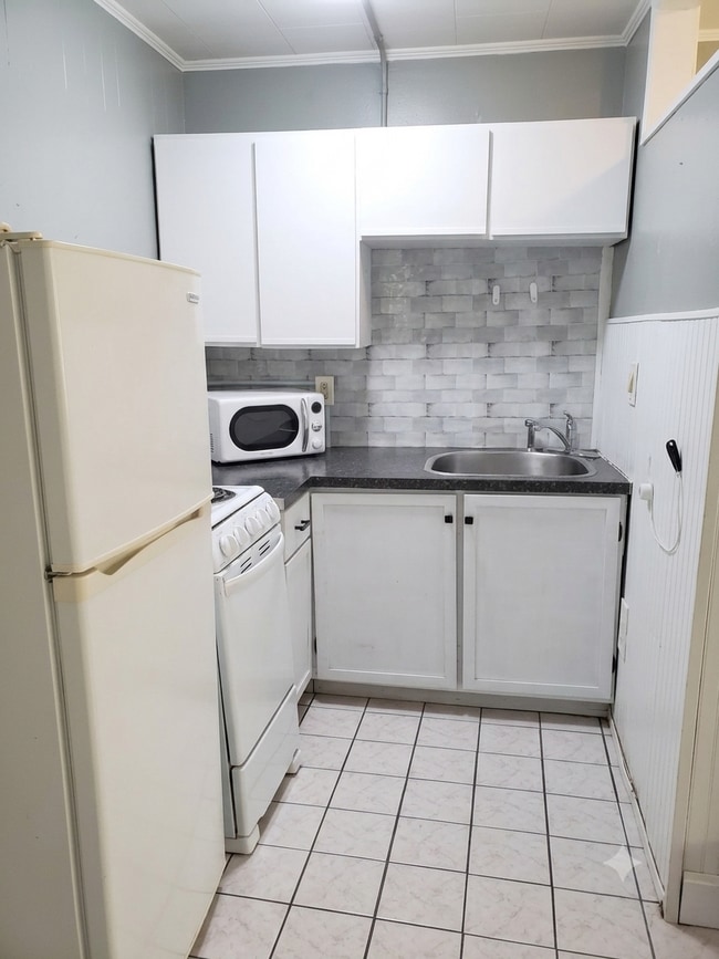 Photo - 164 Tradewinds Dr NW