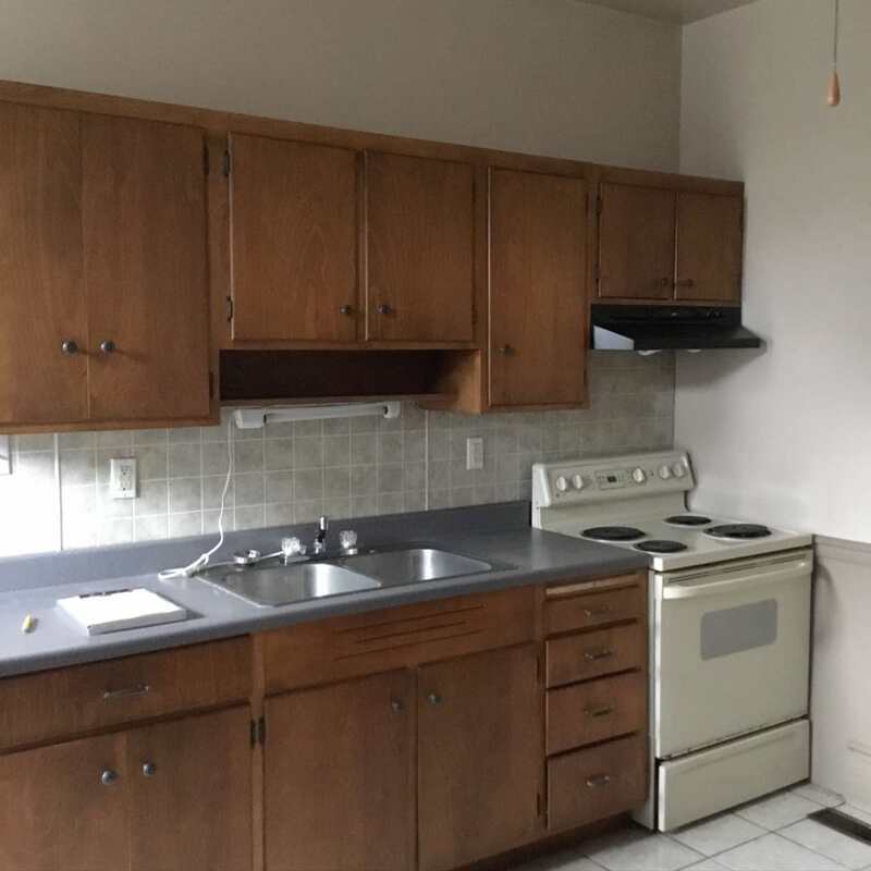 Photo - 323 S 6th St