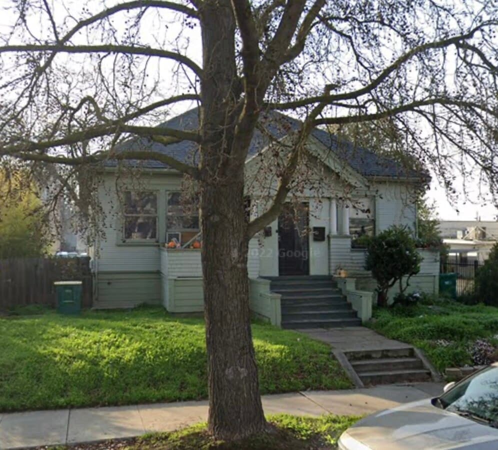 Photo - 140 E Rose St Casa
