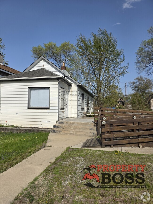 Building Photo - 1709 Pierce St Rental