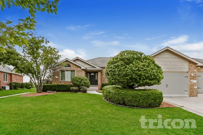 Building Photo - 2874 Ryan Dr