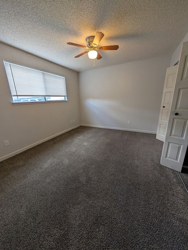 3525 Country Club Dr