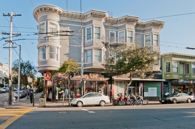 609 ASHBURY Apartments