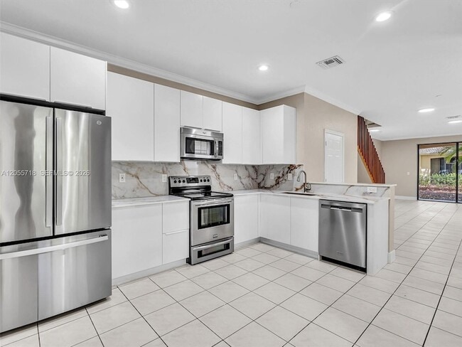 4283 Vineyard Cir