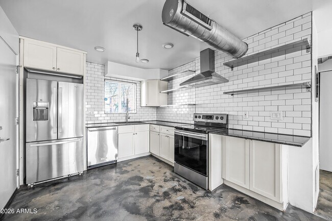 Photo - 3601 N 15th Ave Unidad 6