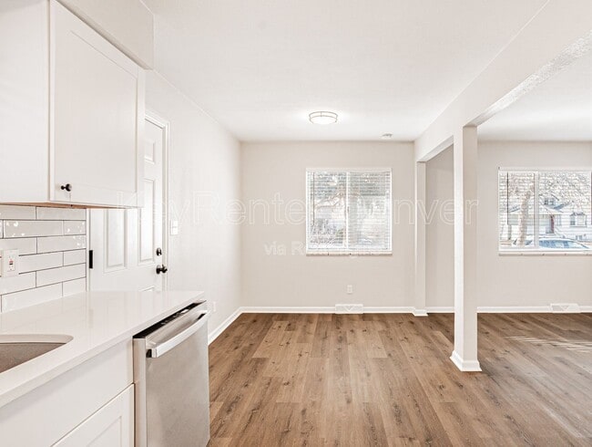 Photo - 4762 S Acoma St