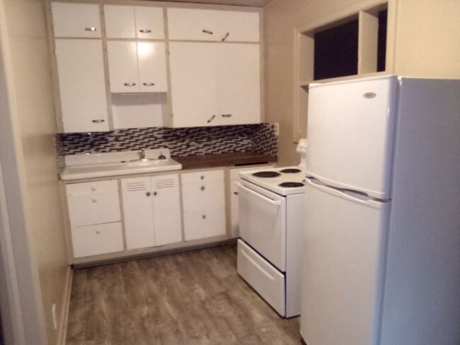 Photo - LOWER SOUTH HILL GEM NEAR ROCKET BAKERY Unit 1503-A