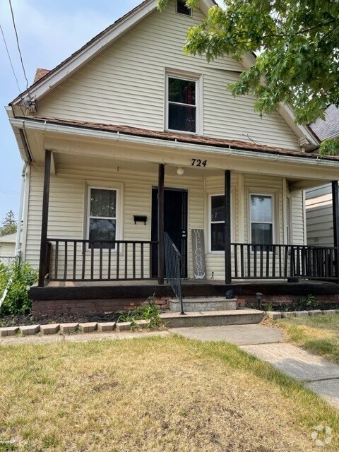 Building Photo - 724 Spencer St Rental