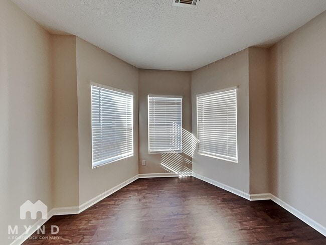 Photo - 5492 Sierra Tr