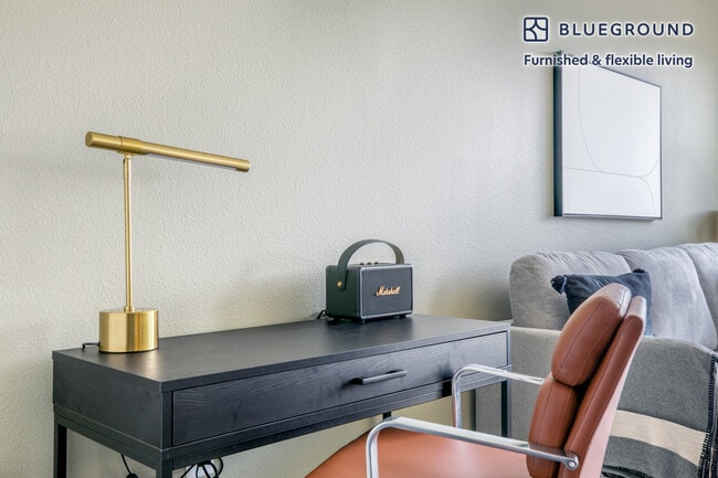 Photo - 6161 Fairmount Ave Unidad FL5-ID20