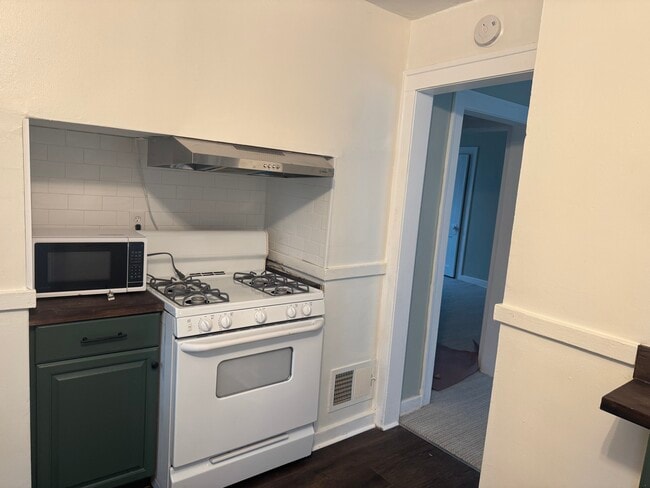 Building Photo - 1465 Maryland St Unit 2