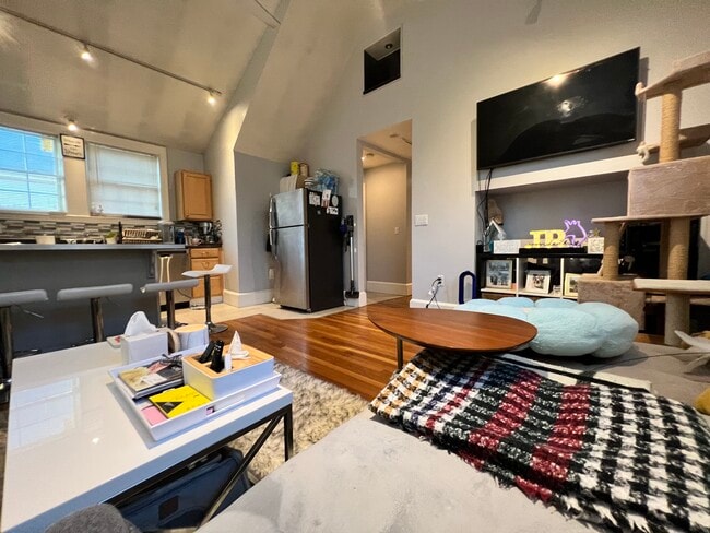 Photo - 45 Lincoln St Unidad 2