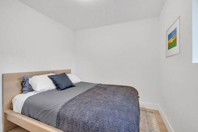 Photo - 3008 Manitoba St Unit ID1051773P