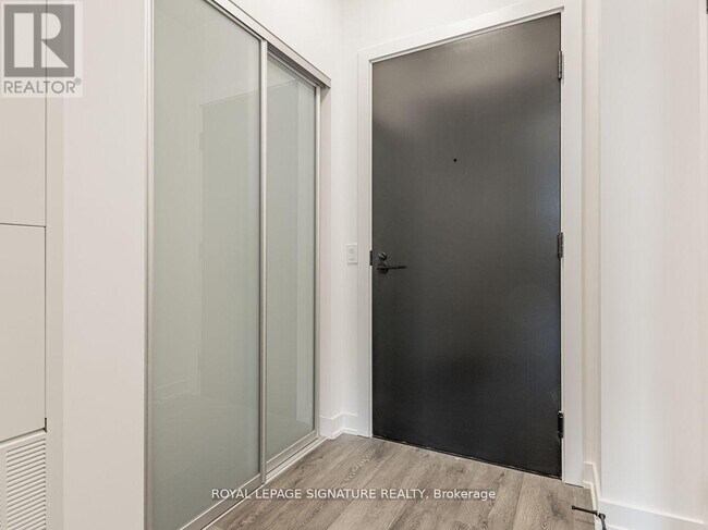 Photo - 127 Broadway Ave Unité 2301S