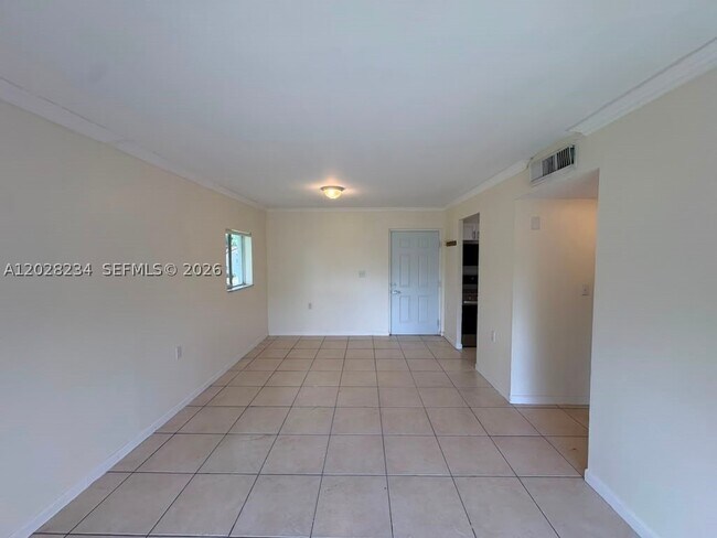 Photo - 1141 Lake Victoria Dr Unit F