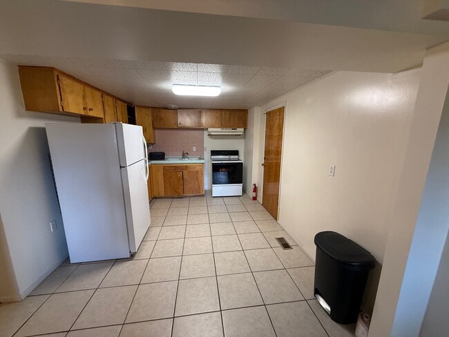 Photo - 6302 S Westridge St