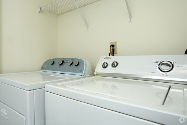 Dos habitaciones, Cypress - Lavadora y secadora - Amber Grove