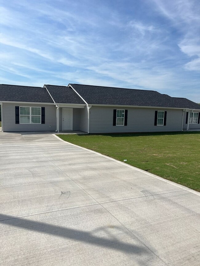 Photo - 492 State Rd S-42-2289