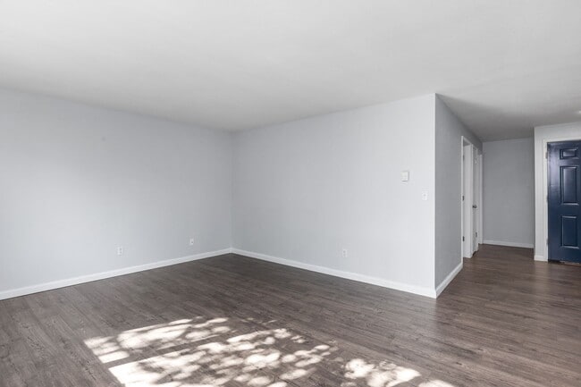 Photo - 6118 Kenwood Dr