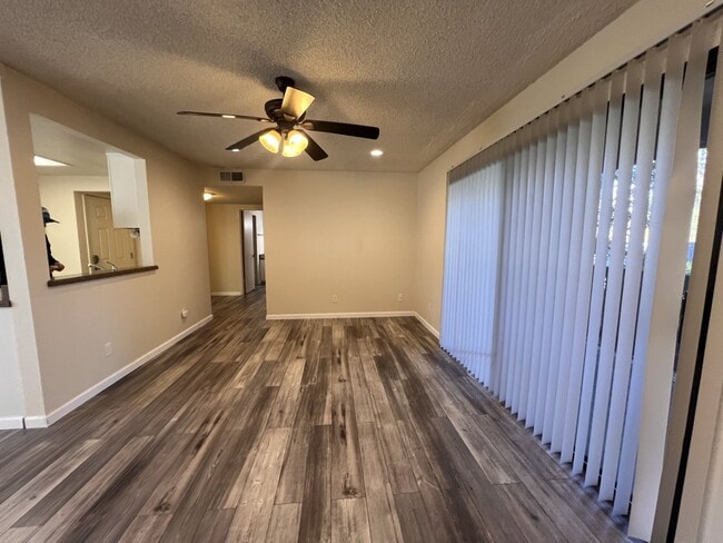 Photo - 302 Pleasant St