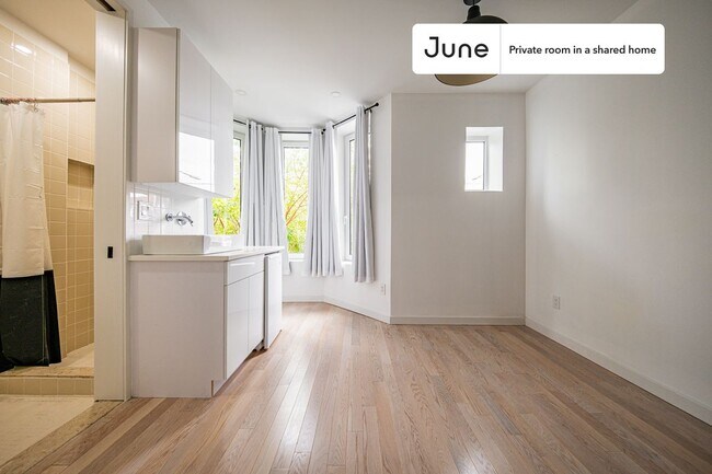 Photo - Room in Shared 4 bed/4 bath home Unit A