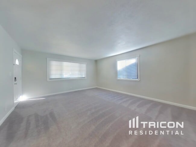 Photo - 199 Ironwood St