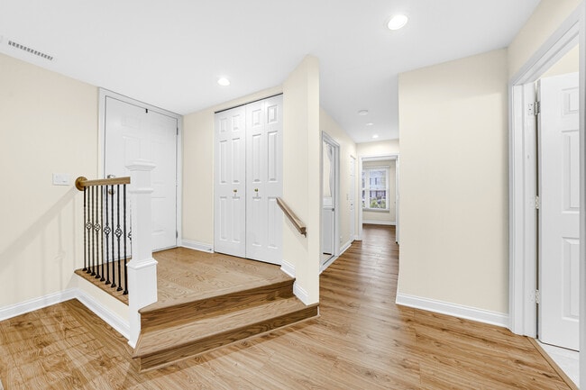 Photo - 1257 N Streamwood Ln Unit 325