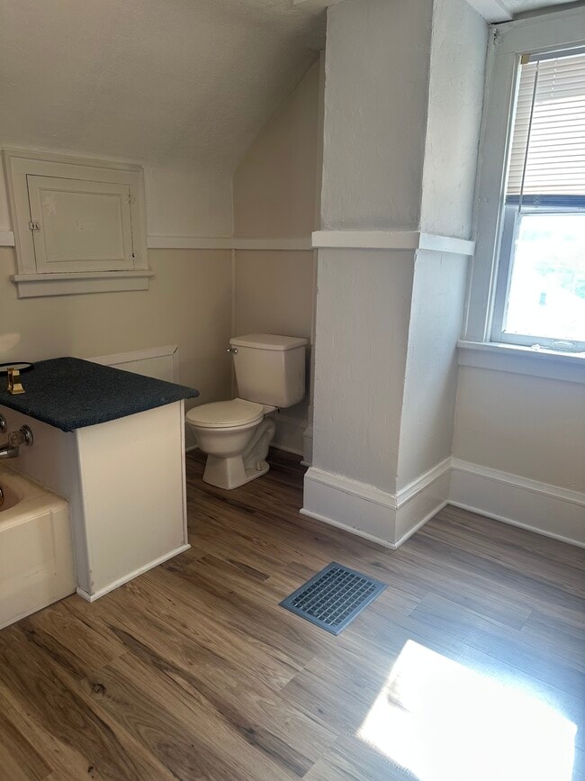 Photo - 134 Norwood St