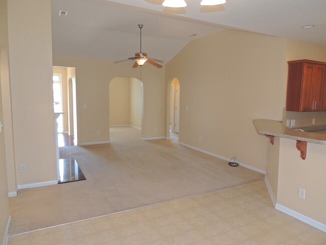 Photo - 102 Battery Way
