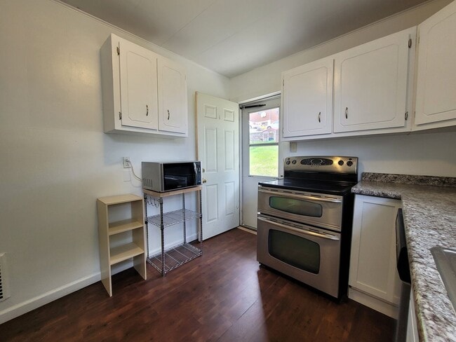 Photo - 3138 Wabash Ave
