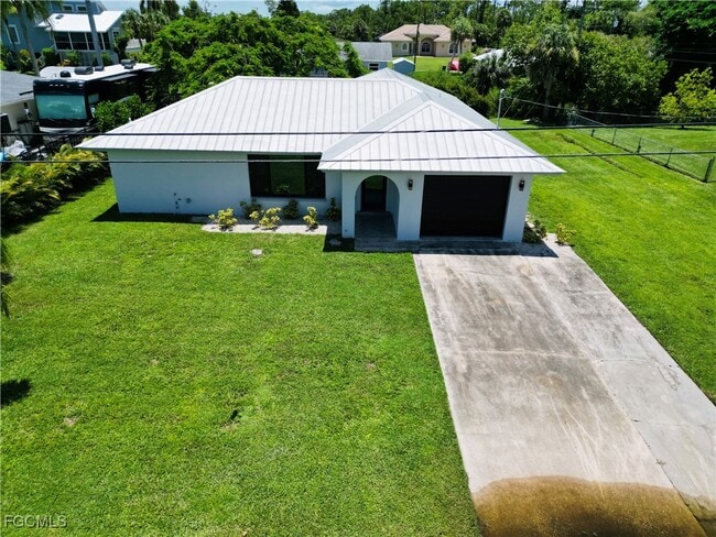 Photo - 2241 Club House Rd