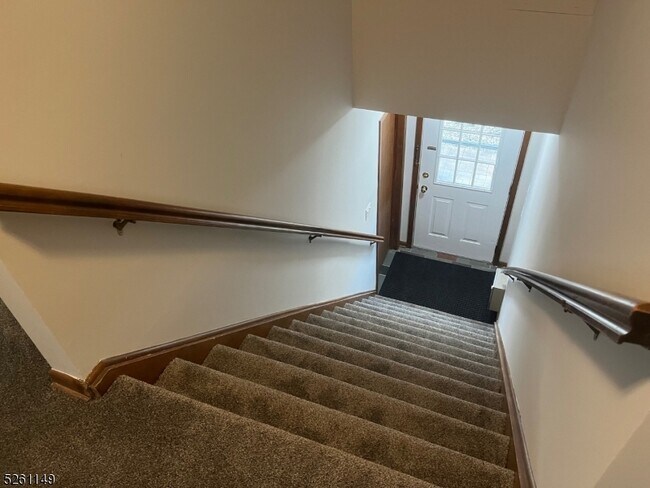 Photo - 7 Clinton Rd