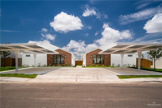 Building Photo - 2104 E Viviana St Unit 3 Rental