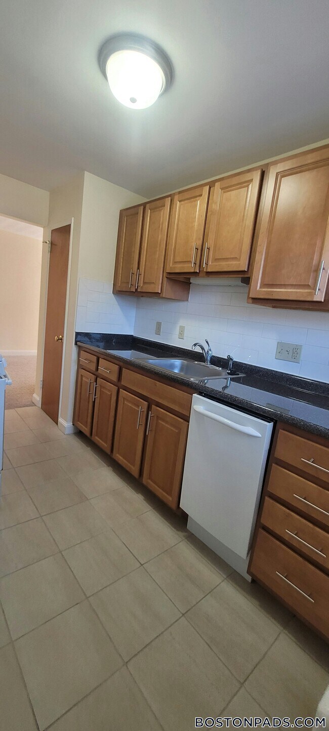 Photo - 11 Allen St Unit 6