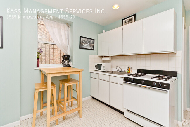 Building Photo - Wicker Park Studio - Charming and Cozy! Unit 1555-23 Rental