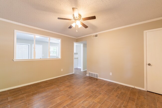 Photo - 4468 Tarleton Dr