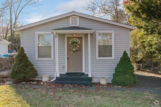 Building Photo - 62 Shell Rd Rental