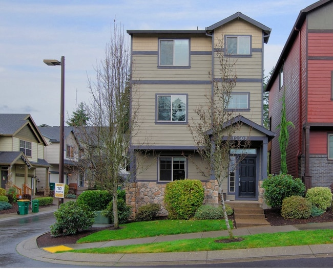 Building Photo - 15500 SW Stone Ridge Cir