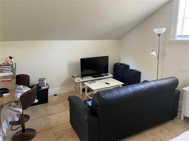 Photo - 1101 W De Leon St