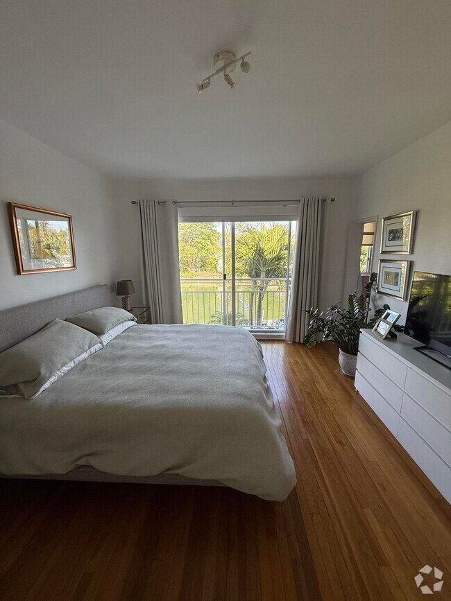 Building Photo - 3921 Meridian Ave Unit 3c Rental