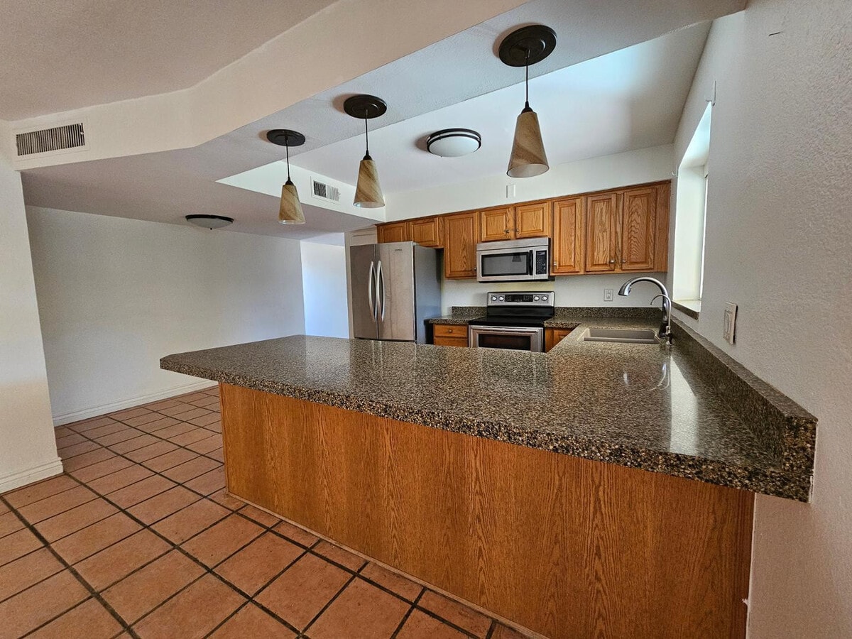 Photo - 5129 E Poinsettia Dr