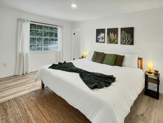 216 Pinecrest Pl Unit SI ID1244792P