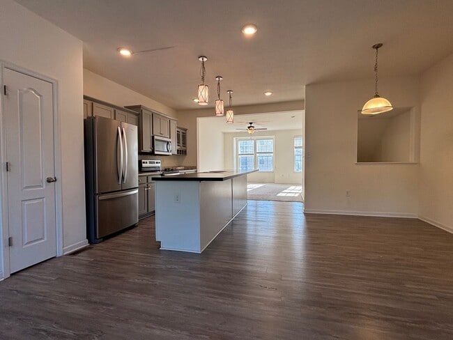 Photo - 143 Inlet St