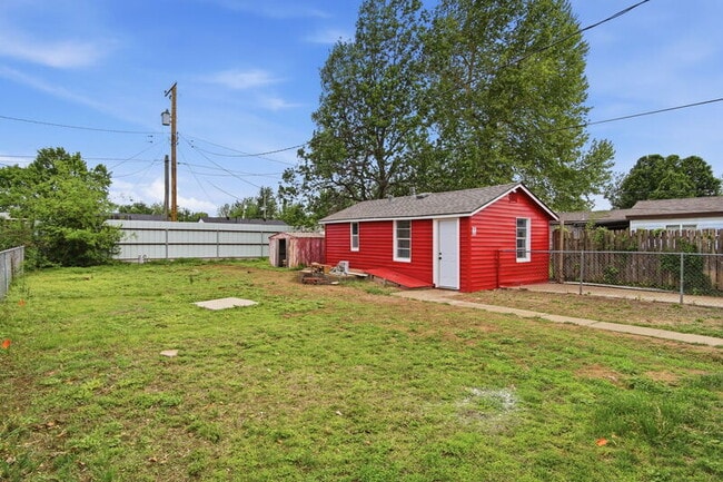 Photo - 2228 SW Grand Blvd