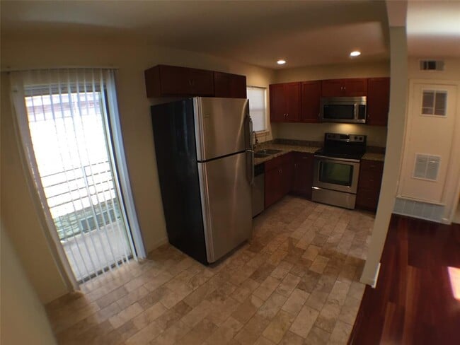 Photo - 2800 Cole St Unit 205C