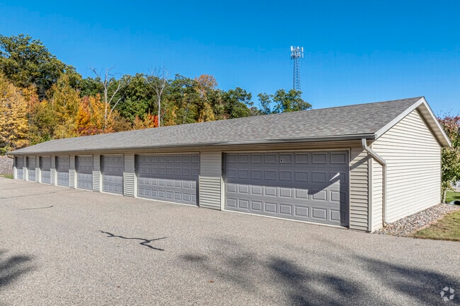 Parking Garages - Timber Ridge