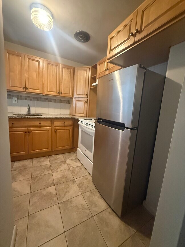 5050 Washington St Unit 214